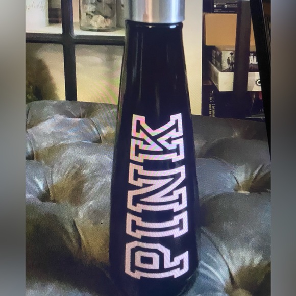 Pink brand water bottle - Picture 1 of 3